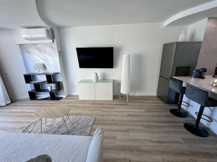 Amazing Apartment In Las Americas Playa de las Americas  Exterior foto